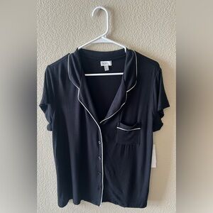 Nordstrom Rack Women’s Pajama Top Medium Black Short Sleeves Button Front NWT